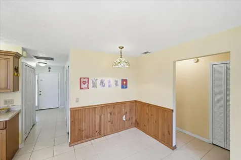 716 SE Evergreen Terrace Port St Lucie FL 34983