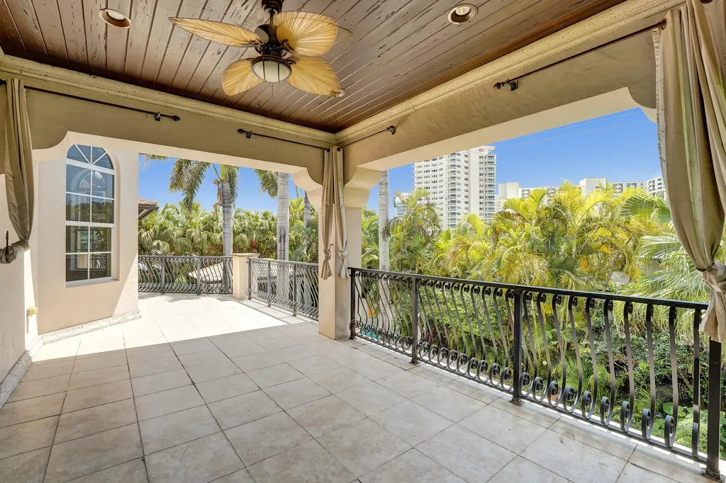 1212 E Lake Drive Fort Lauderdale FL 33316