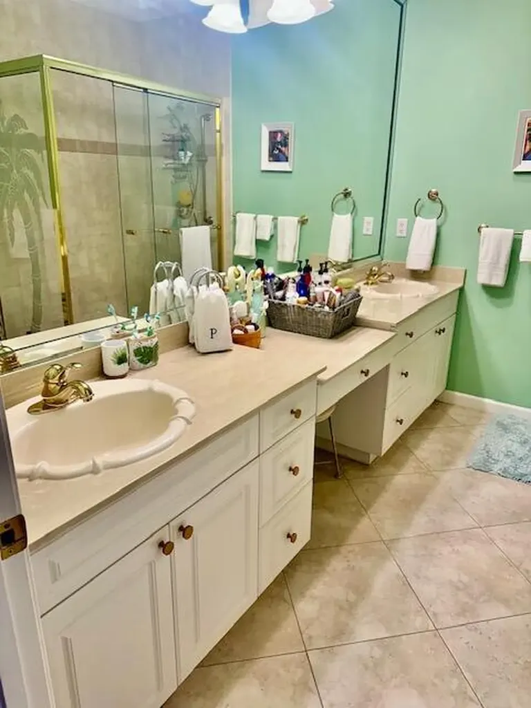 2183 SE Wild Meadow Circle Port St Lucie FL 34952