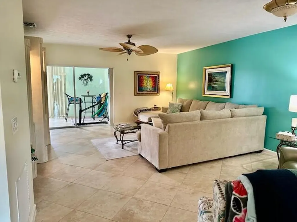 2183 SE Wild Meadow Circle Port St Lucie FL 34952