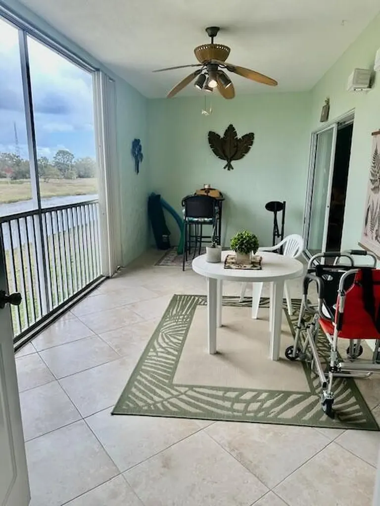 2183 SE Wild Meadow Circle Port St Lucie FL 34952