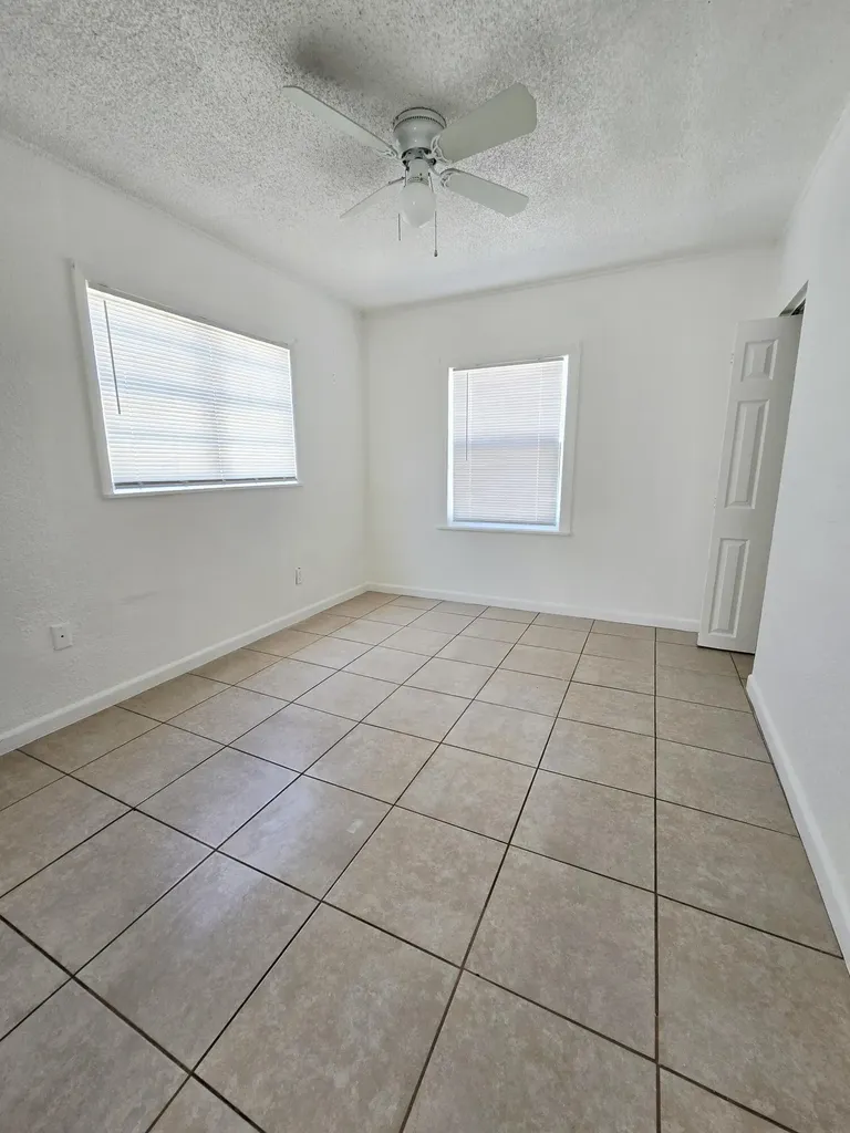 534 21st Street West Palm Beach FL 33407