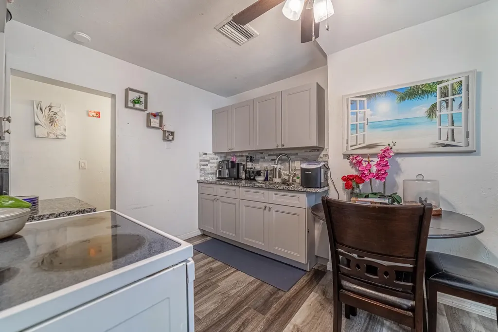 516 Nathan Hale Road West Palm Beach FL 33405