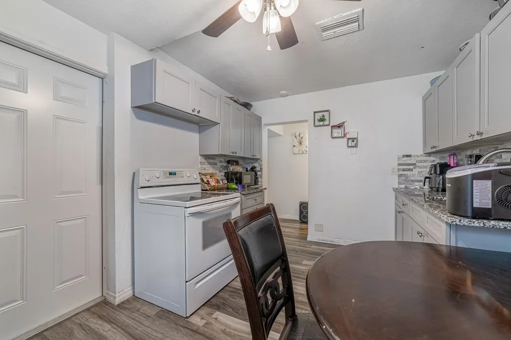 516 Nathan Hale Road West Palm Beach FL 33405