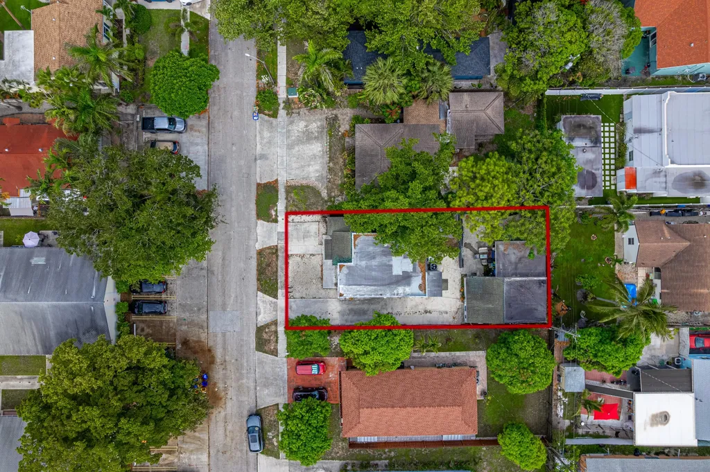 516 Nathan Hale Road West Palm Beach FL 33405
