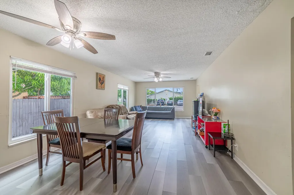 516 Nathan Hale Road West Palm Beach FL 33405
