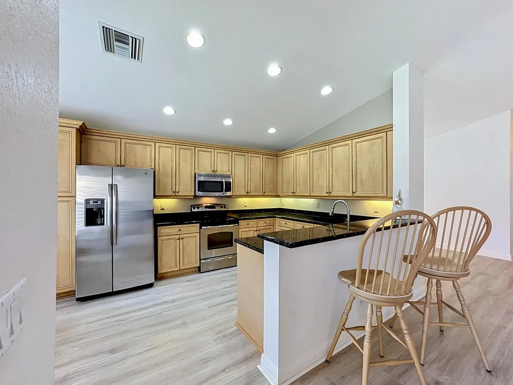 2045 Grey Falcon Circle SW Vero Beach FL 32962