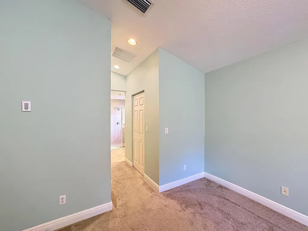 2045 Grey Falcon Circle SW Vero Beach FL 32962