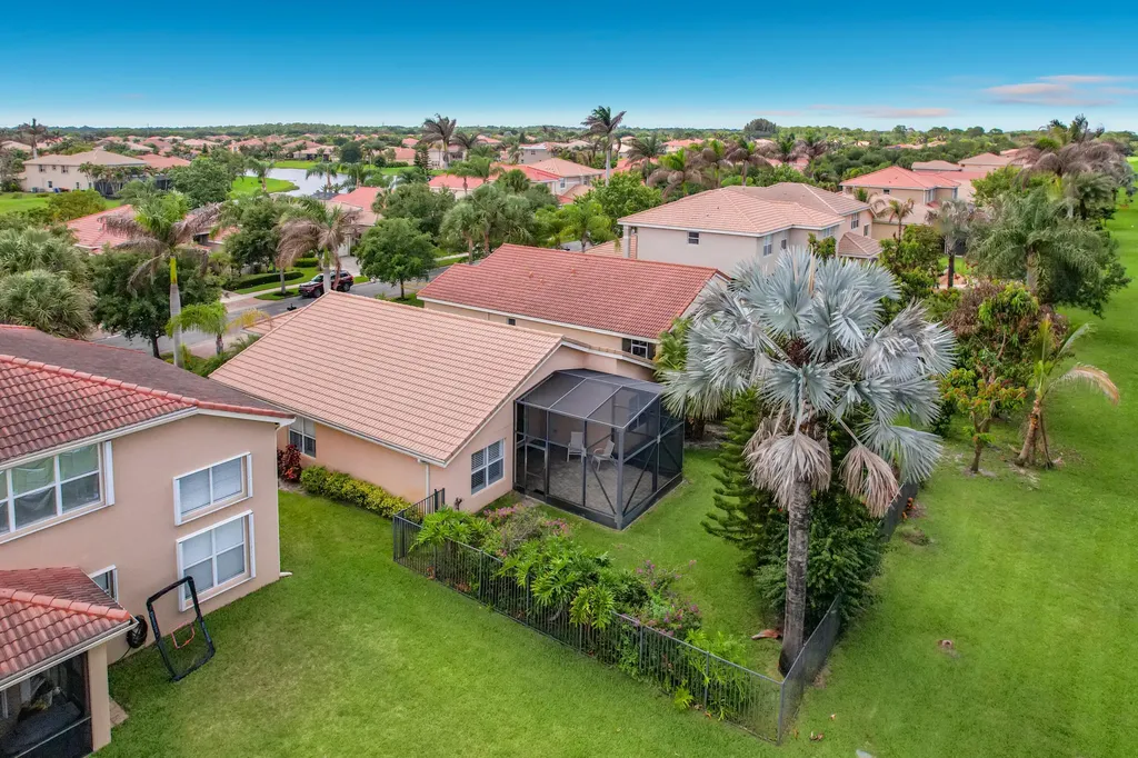 2045 Grey Falcon Circle SW Vero Beach FL 32962