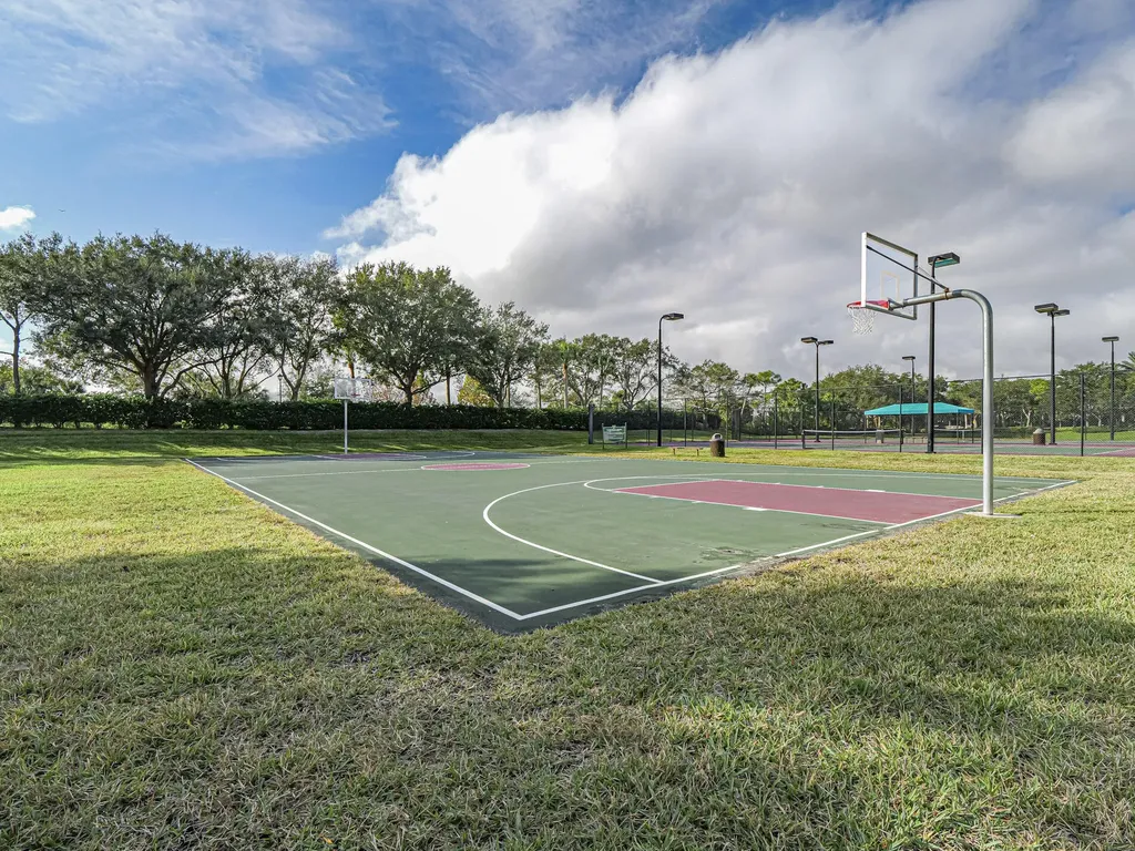 2045 Grey Falcon Circle SW Vero Beach FL 32962