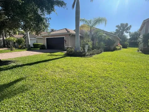 2045 Grey Falcon Circle SW Vero Beach FL 32962