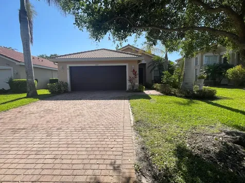 2045 Grey Falcon Circle SW Vero Beach FL 32962
