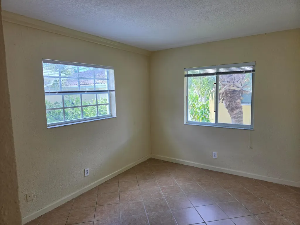 2660 NE 8th Avenue Wilton Manors FL 33334