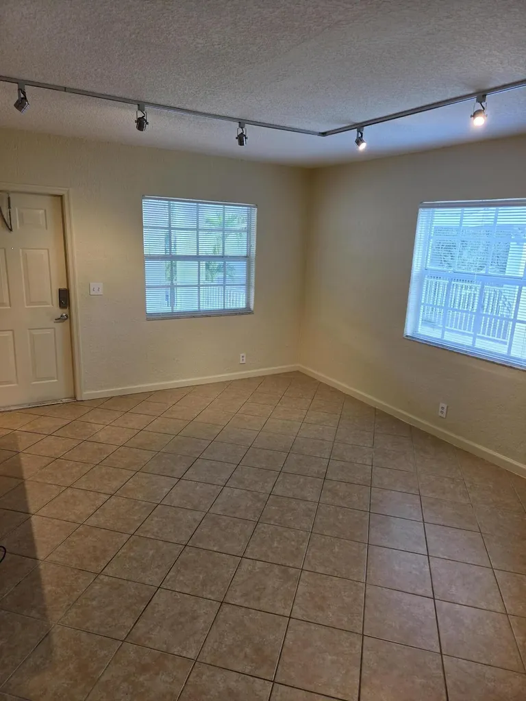 2660 NE 8th Avenue Wilton Manors FL 33334