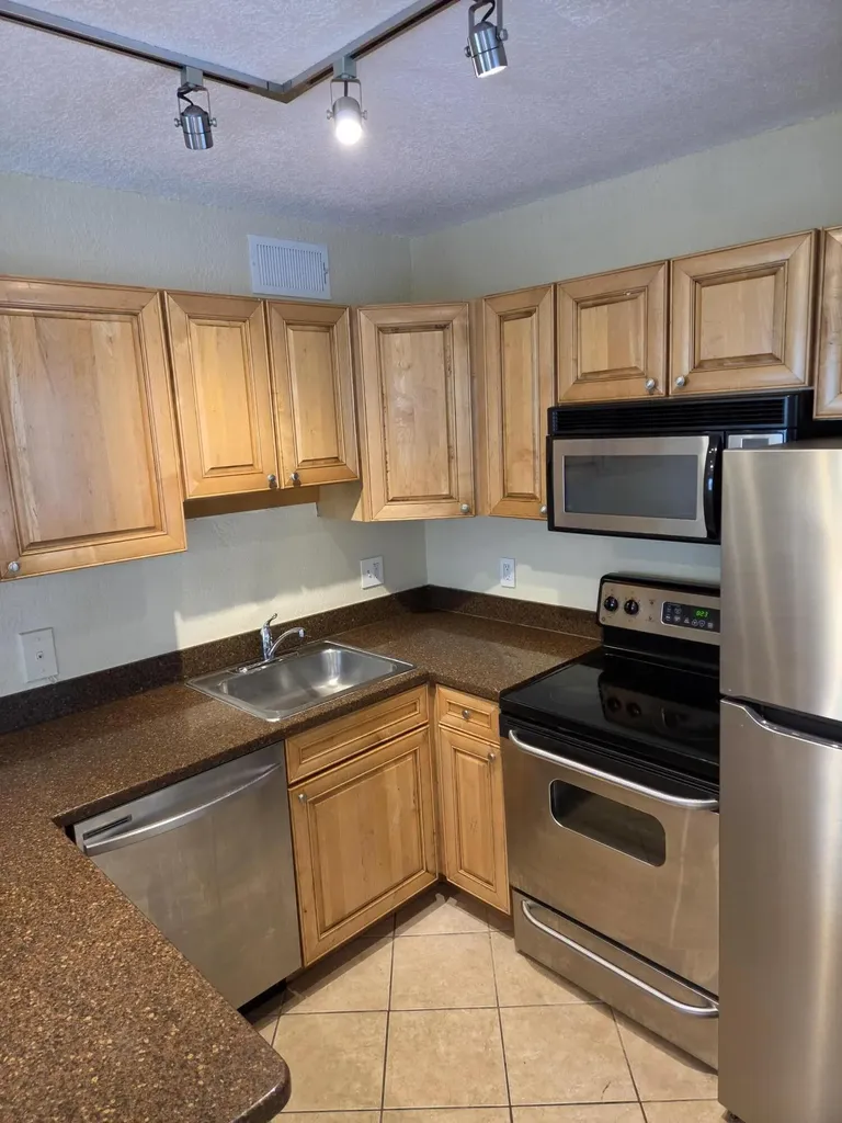 2660 NE 8th Avenue Wilton Manors FL 33334