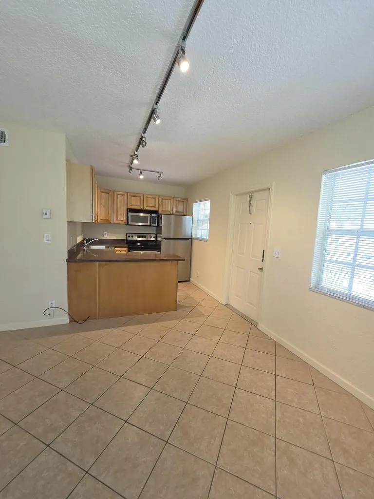 2660 NE 8th Avenue Wilton Manors FL 33334