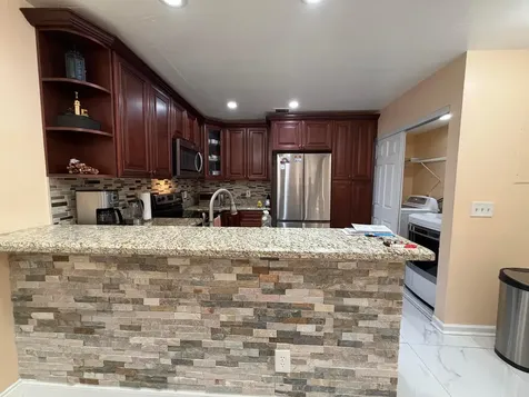 7199 Sportsmans Drive North Lauderdale FL 33068