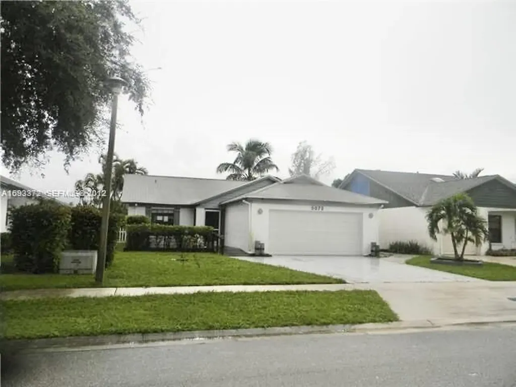 5072 Arbor Glen Circle Lake Worth FL 33463