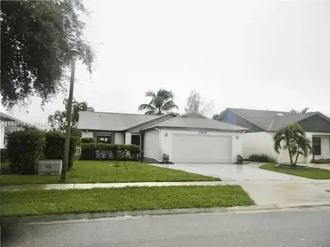 5072 Arbor Glen Circle Lake Worth FL 33463