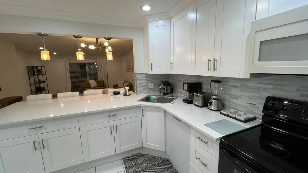 9210 SW 3rd Street Boca Raton FL 33428