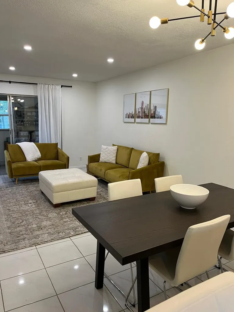 9210 SW 3rd Street Boca Raton FL 33428