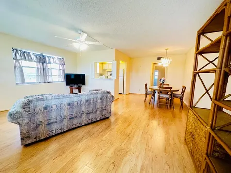269 Farnham L Deerfield Beach FL 33442