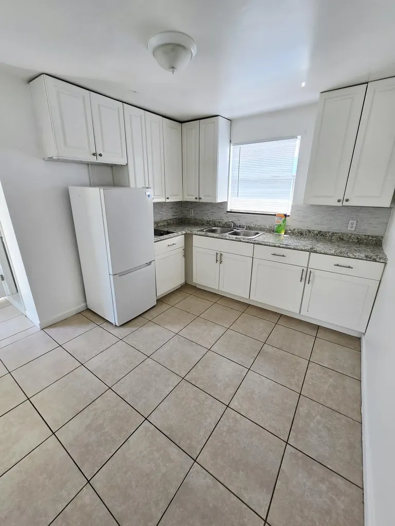 534 21st Street West Palm Beach FL 33407