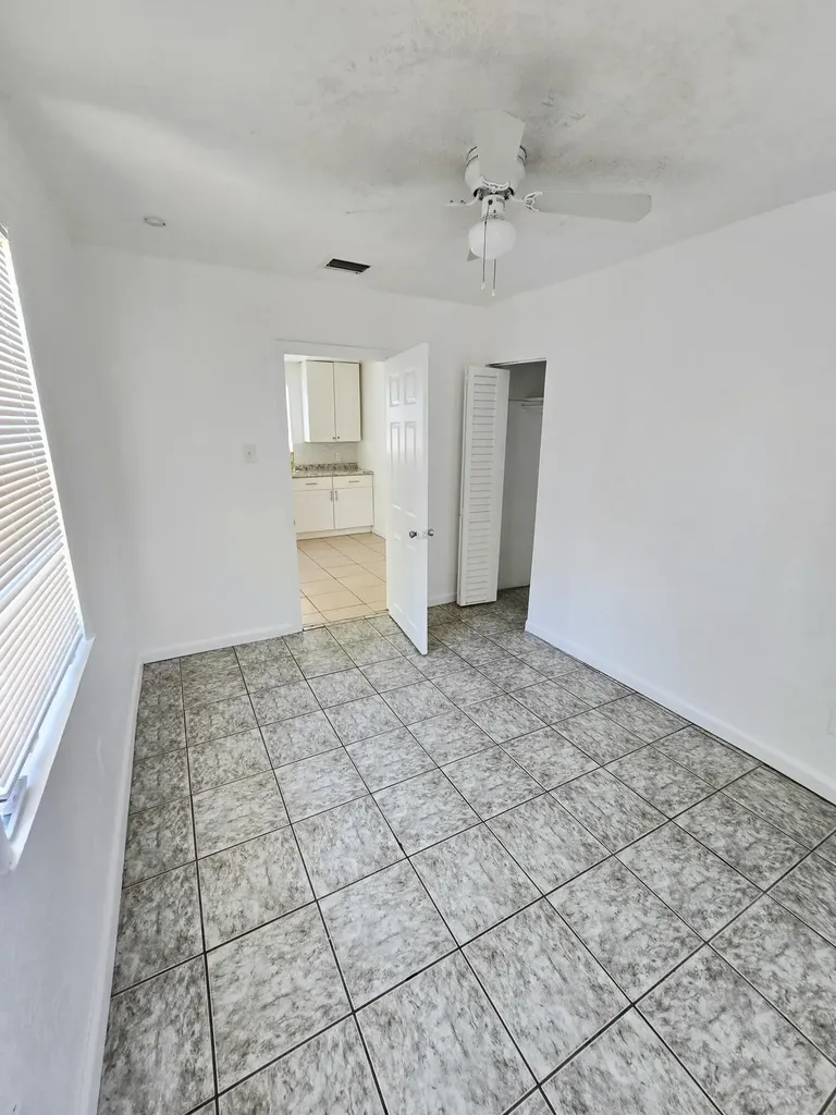 534 21st Street West Palm Beach FL 33407