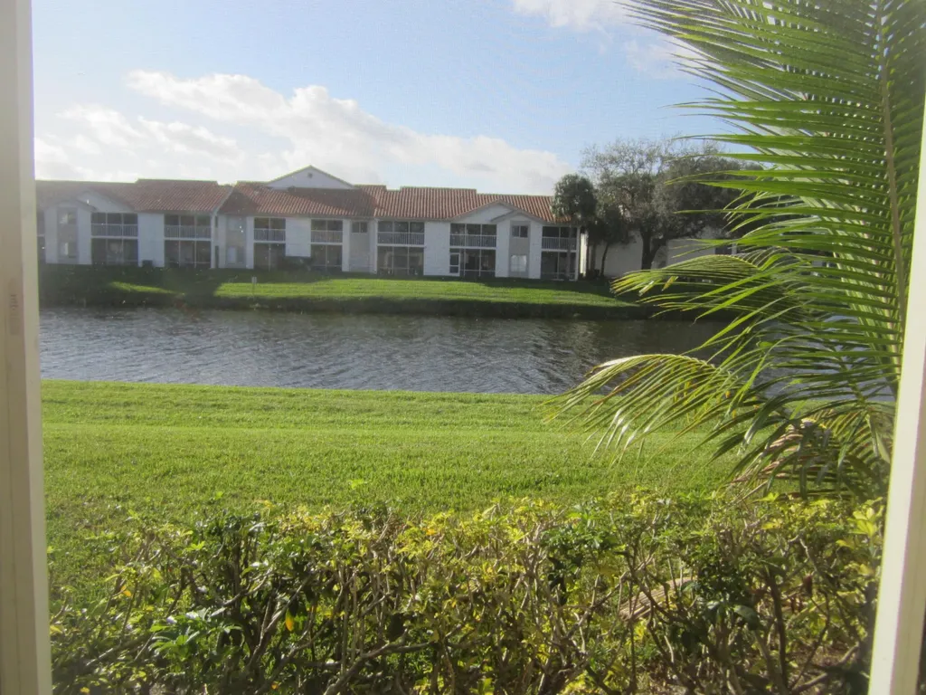 7103 Glenmoor Drive West Palm Beach FL 33409