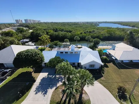 929 Jackson Way Fort Pierce FL 34949