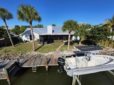 929 Jackson Way Fort Pierce FL 34949