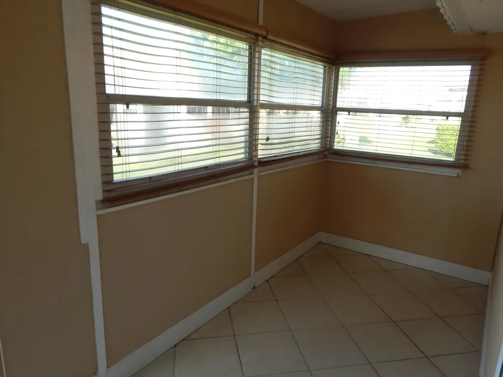 242 Seville K Delray Beach FL 33446