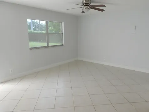 242 Seville K Delray Beach FL 33446