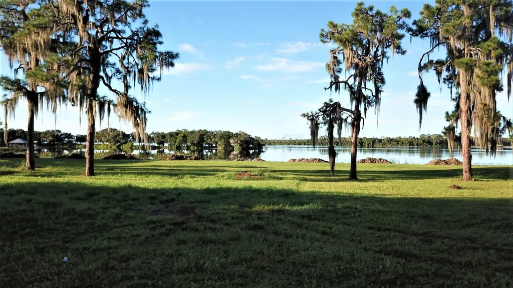 1040 Lake June Road Lake Placid FL 33852