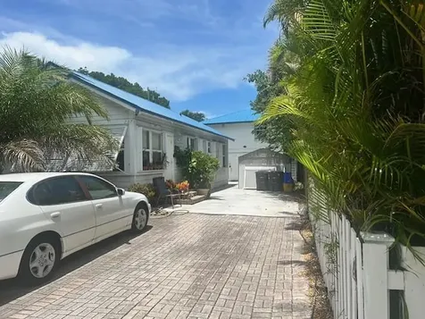 727 Penn Street West Palm Beach FL 33401