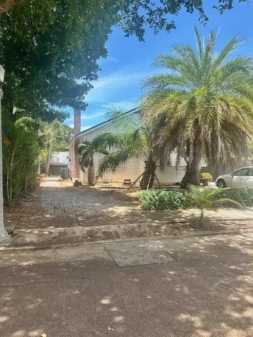 727 Penn Street West Palm Beach FL 33401