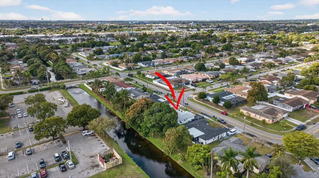 2540 NW 34th Terrace Lauderdale Lakes FL 33311