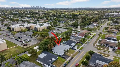 2540 NW 34th Terrace Lauderdale Lakes FL 33311
