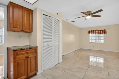 2540 NW 34th Terrace Lauderdale Lakes FL 33311