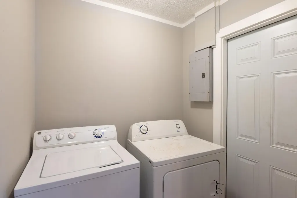 1218 Giller Avenue Mangonia Park FL 33407