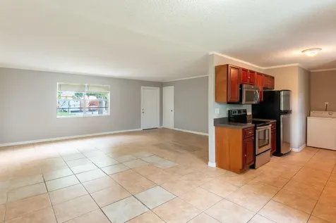 1218 Giller Avenue Mangonia Park FL 33407