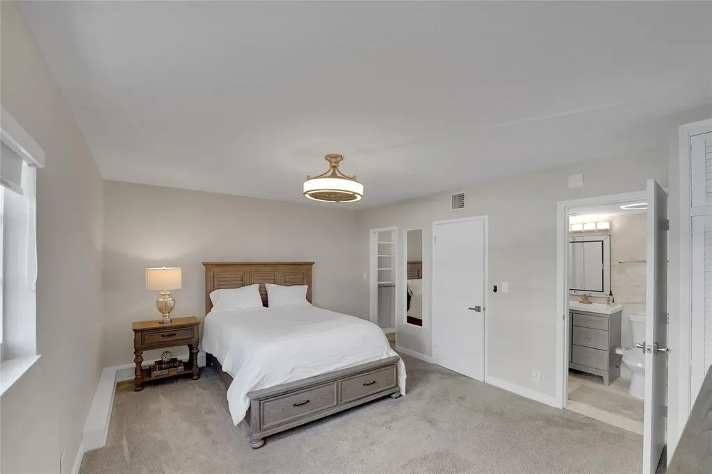 2864 NE 33rd Court Fort Lauderdale FL 33306