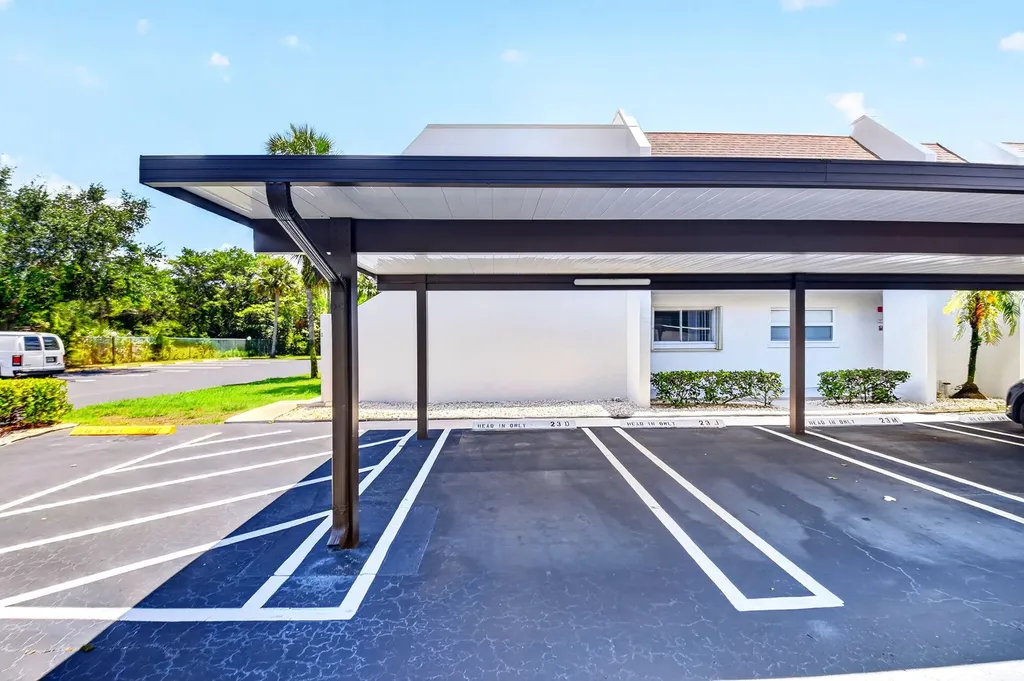 2975 SW 22nd Avenue Delray Beach FL 33445