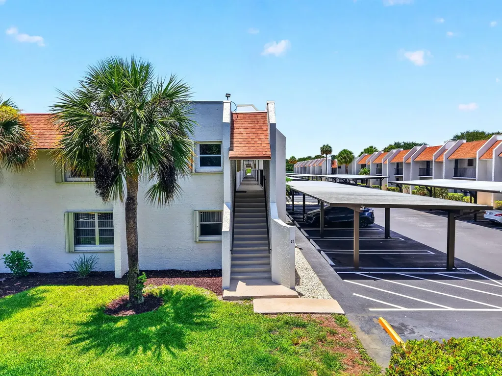 2975 SW 22nd Avenue Delray Beach FL 33445