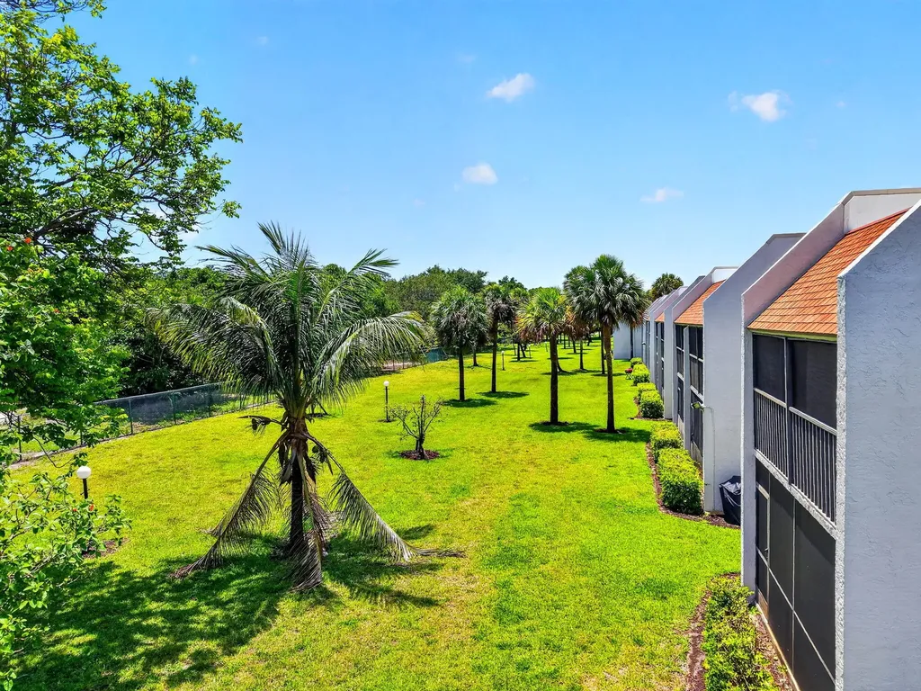 2975 SW 22nd Avenue Delray Beach FL 33445