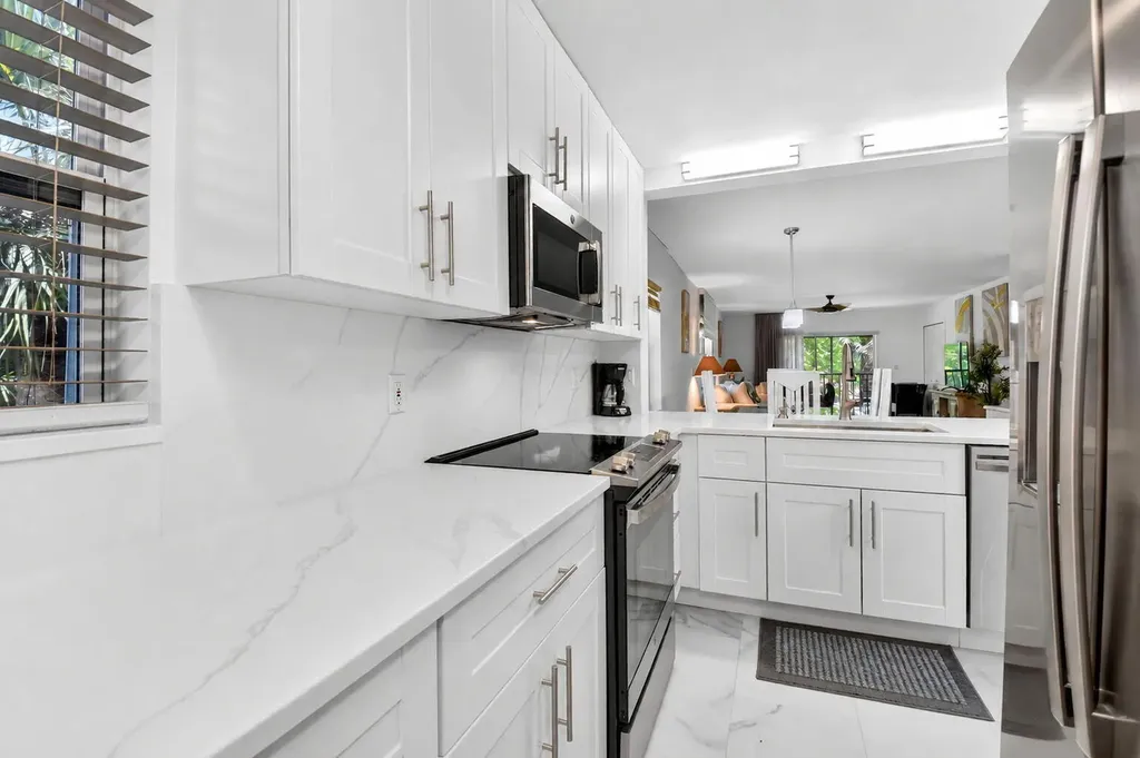 2975 SW 22nd Avenue Delray Beach FL 33445
