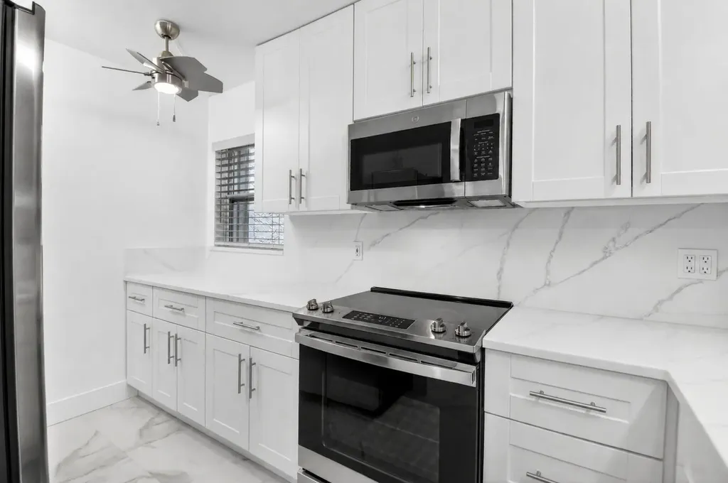 2975 SW 22nd Avenue Delray Beach FL 33445