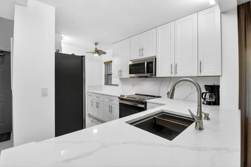 2975 SW 22nd Avenue Delray Beach FL 33445