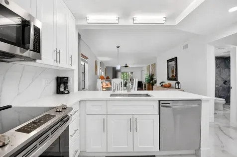2975 SW 22nd Avenue Delray Beach FL 33445