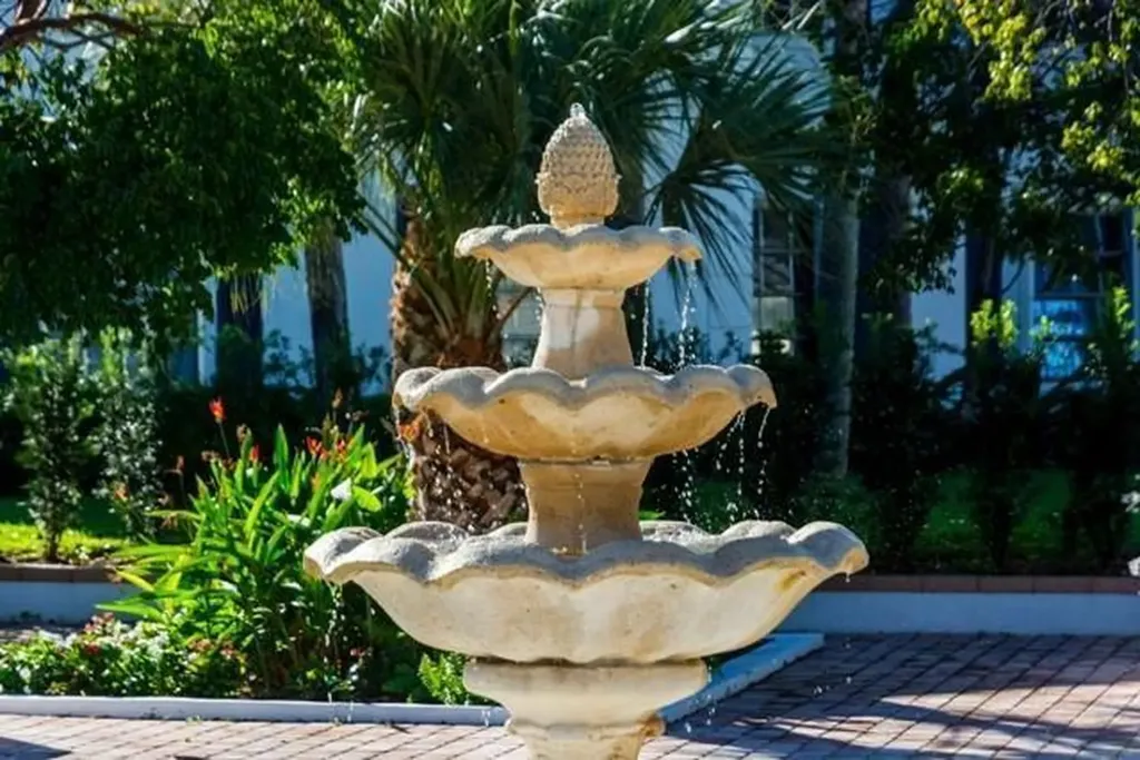 2210 NE 67th Street Fort Lauderdale FL 33308